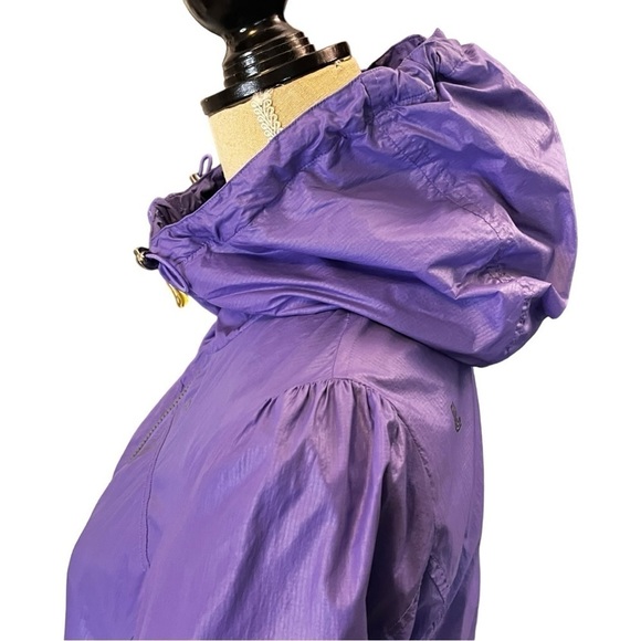 Lole Lightweight Mesh Lined Nylon Windbreaker Jacket with Hood in Violet Small - Picture 4 of 16